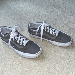 Vans Old Skool  Sneakers, Women’s 7, Men’s 5.5 wild dove/true white.